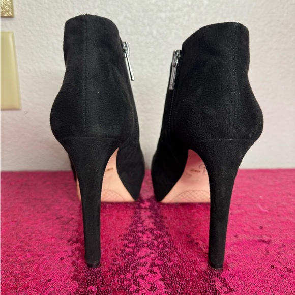 JESSICA SIMPSON 🖤 Elegant Black Suede Ankle Heeled Boots (Womens 6.5) - Picture 5 of 11